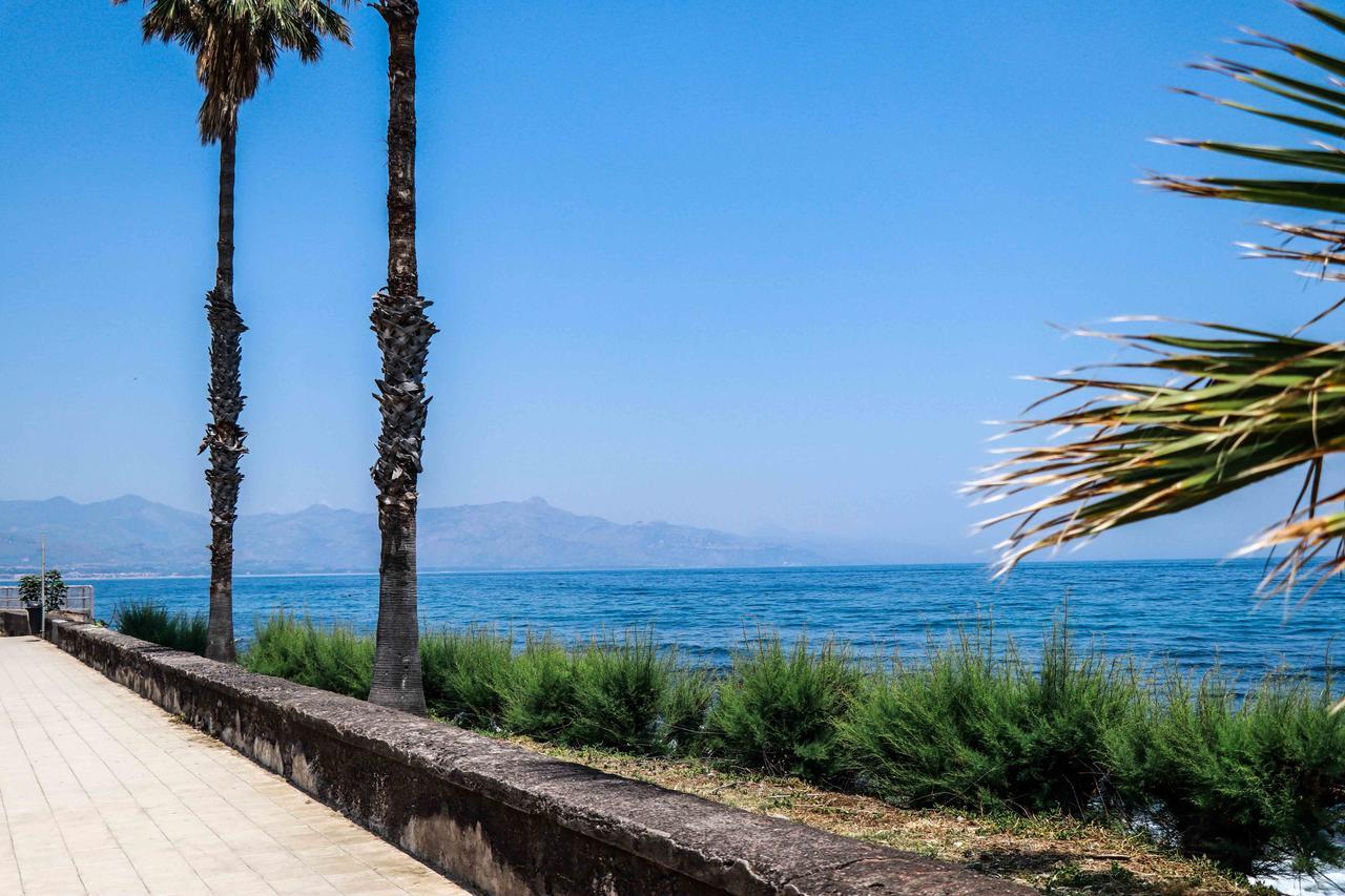 Smeraldo - Splendido E Spazioso Appartamento A Due Passi Dal Mare Tra Taormina E Catania Riposto Buitenkant foto